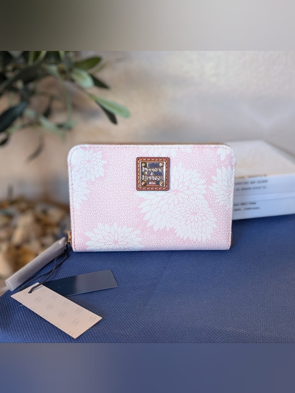NWT! Dooney & Bourke Zinnia Medium Zip Around Wallet in BLUSH